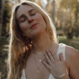 Rumer-Willis Rumer Willis wearing Elisa Solomon Jewelry diamond id bracelet, custom engraved shark tooth charm and large circle charm